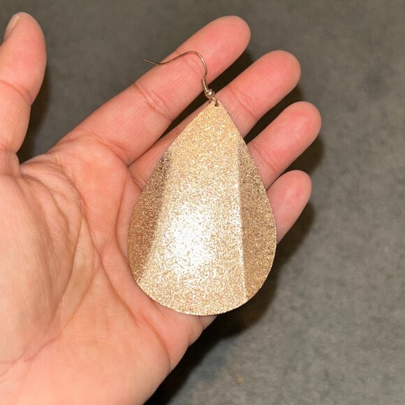 Large Gold Tone Dazzling Tear Drop Earrings - Picture 2 of 5